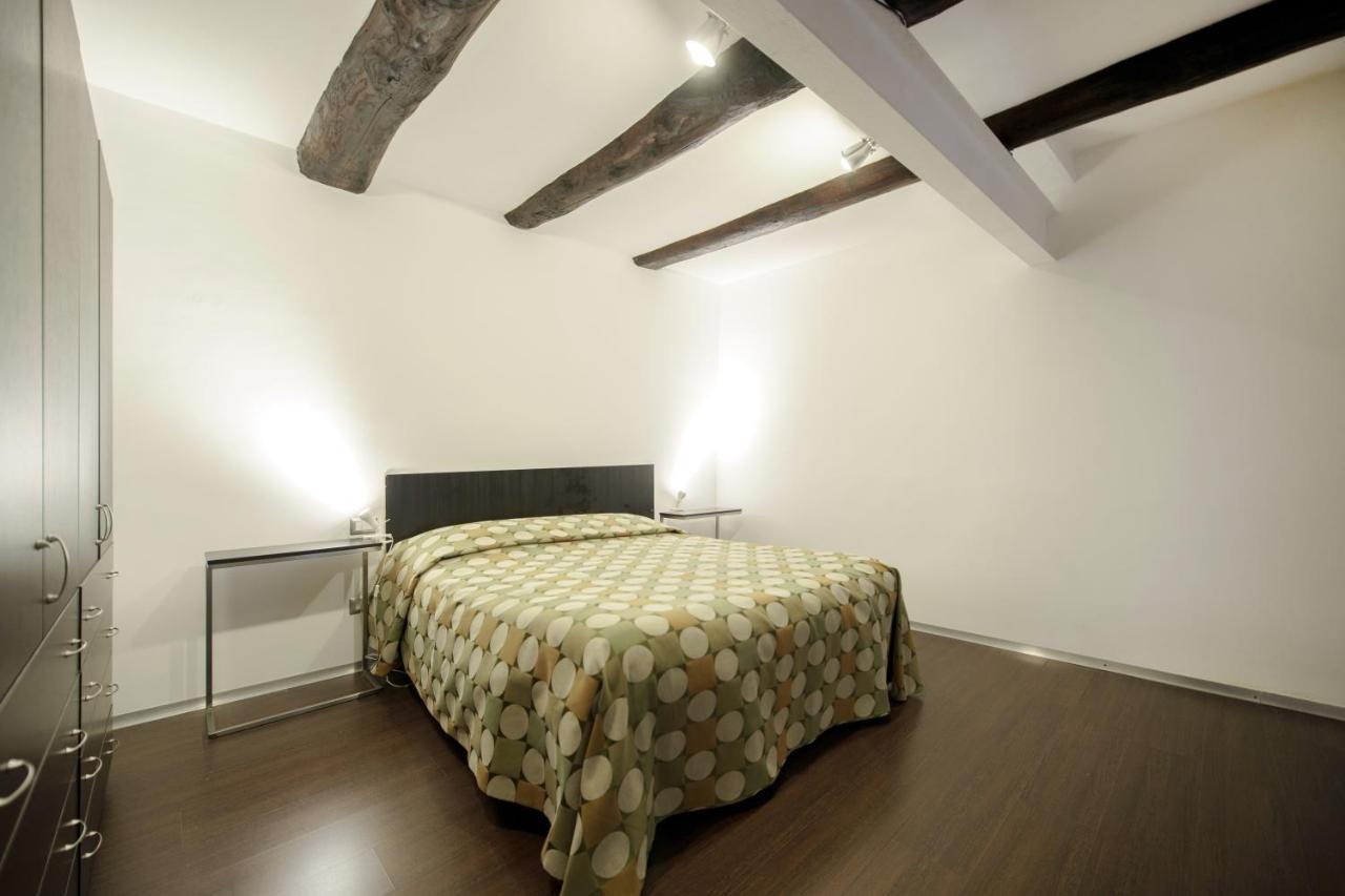 Residenza Pizzofalcone Apartment Napoli Bagian luar foto