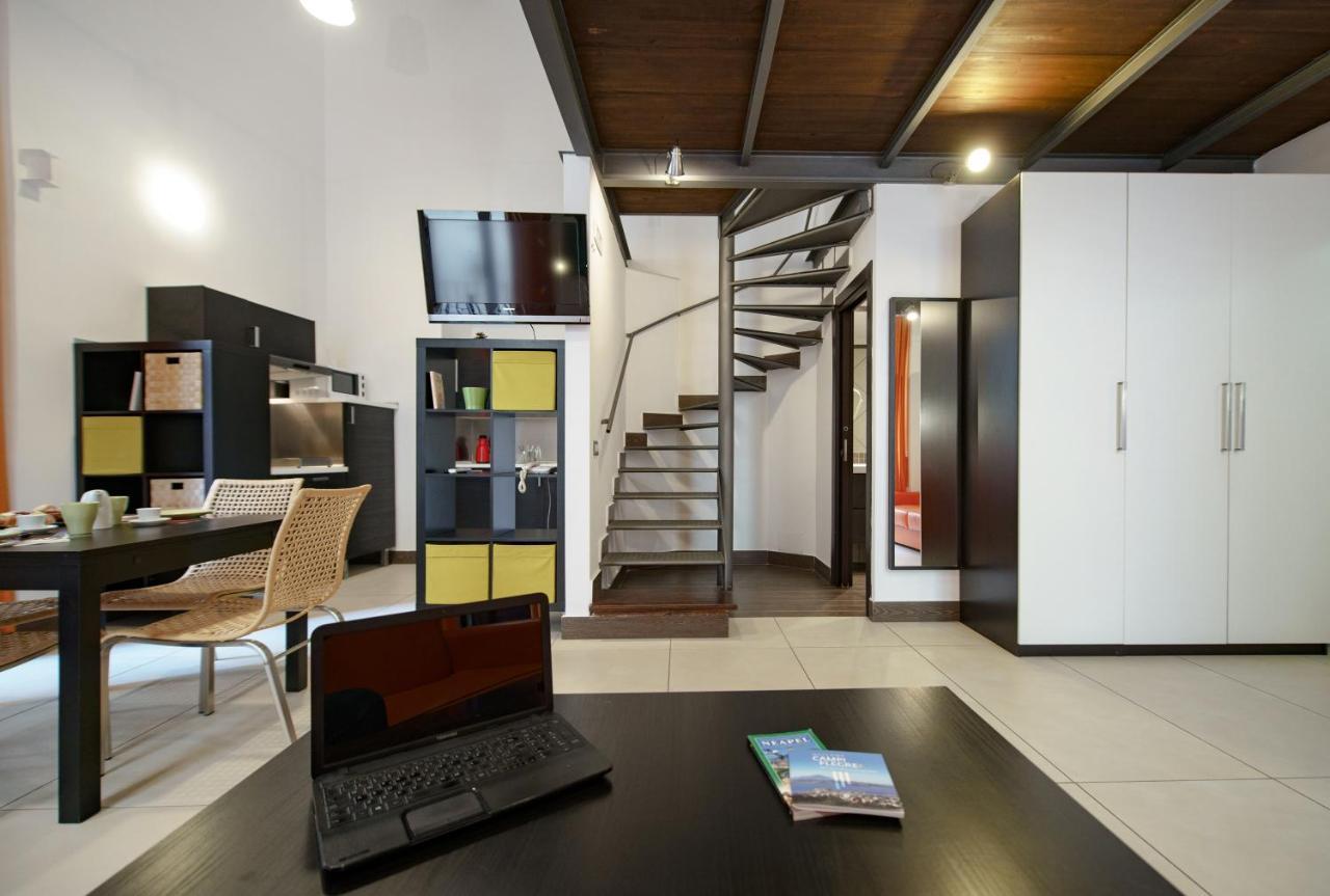 Residenza Pizzofalcone Napoli Bagian luar foto