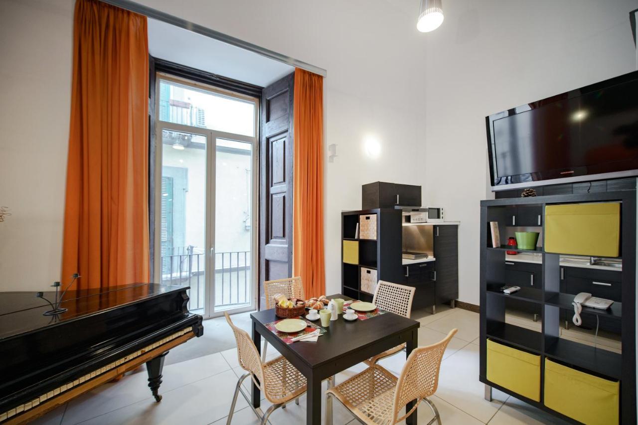 Residenza Pizzofalcone Napoli Bagian luar foto