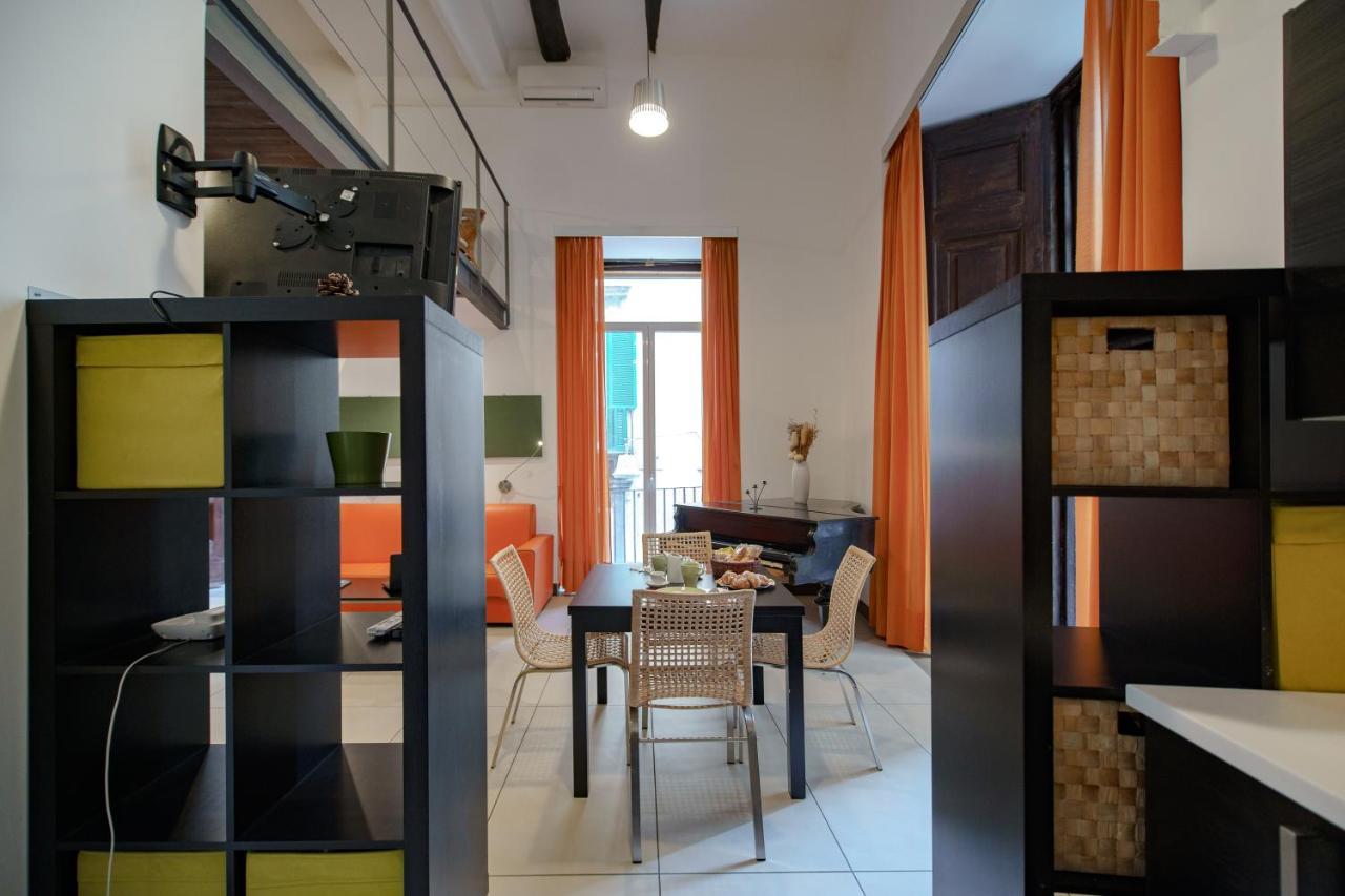 Residenza Pizzofalcone Napoli Bagian luar foto