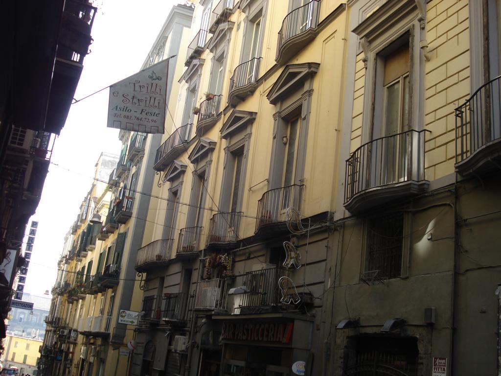 Residenza Pizzofalcone Napoli Bagian luar foto