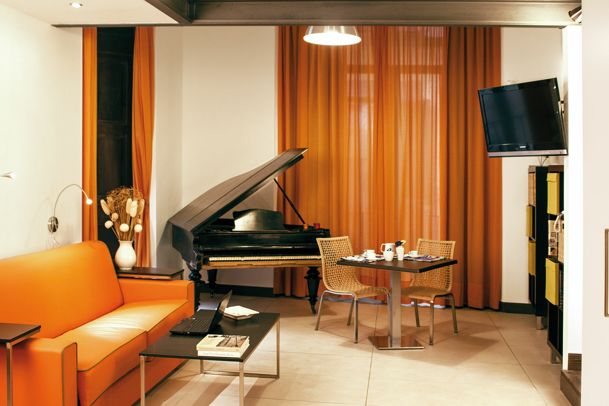 Residenza Pizzofalcone Napoli Bagian luar foto